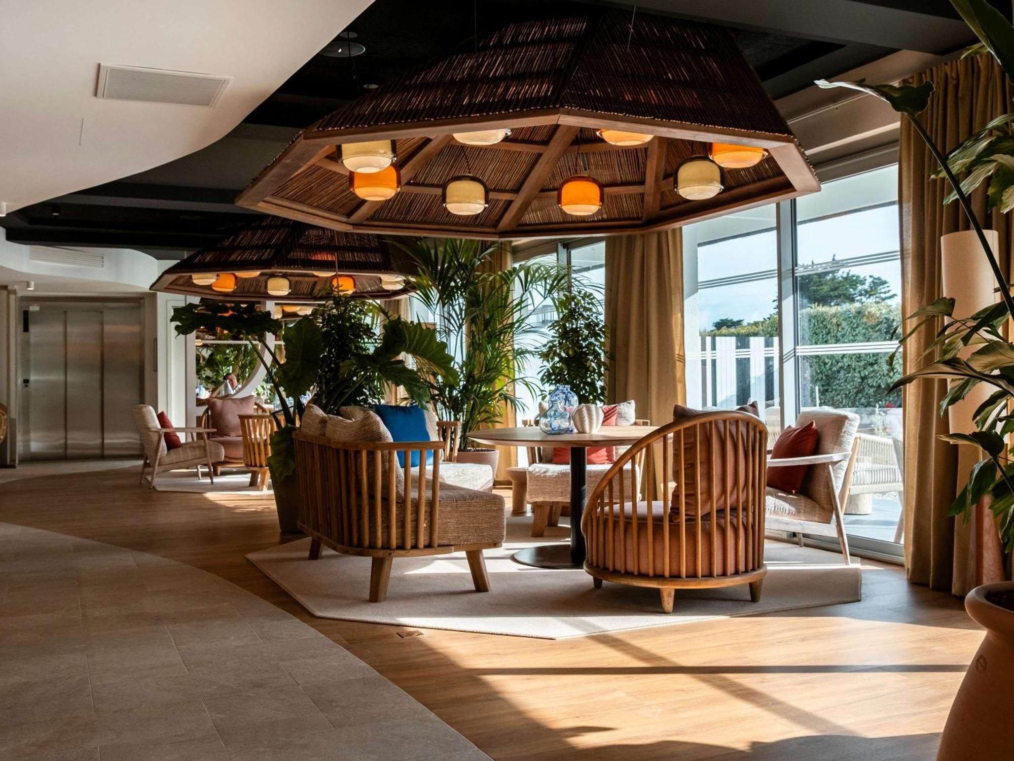 Mercure Quiberon Hotel Exterior photo